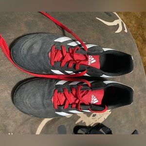 Men/Boys/Youth indoor soccer shoes/cleats